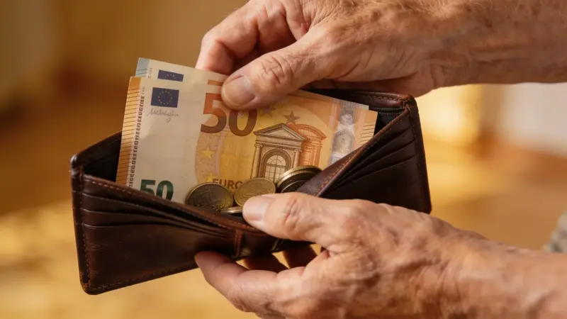 Minimálny dôchodok: aktuálna výška a kto naň má nárok
