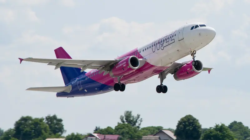 Sledovanie letu Wizz Air: stav letu, W6 kód a živá mapa