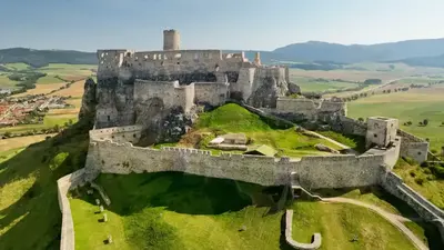 Hrady a zámky na Slovensku: ktoré stoja za výlet a čo o nich treba vedieť?